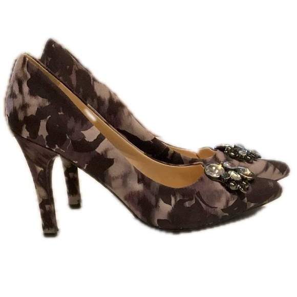 Nine West Shoes - Nine West dress high heeled pumps. Dark purple and grays. Size 8.5.